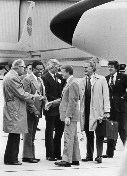 Dick Lamm greets President Jimmy Carter