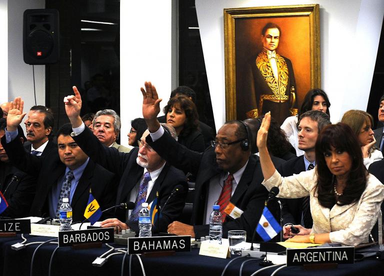Those attending the Extraordinary Assembly of the OAS voted to suspend Honduras.